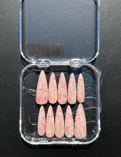 BLUSH GARDEN